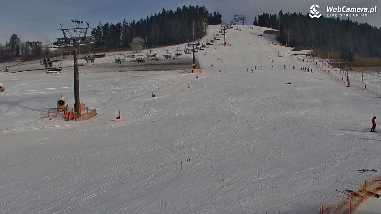 KOZINIEC SKI - widok na kolej i orczyk - 16 grudzień 2025, 11:21