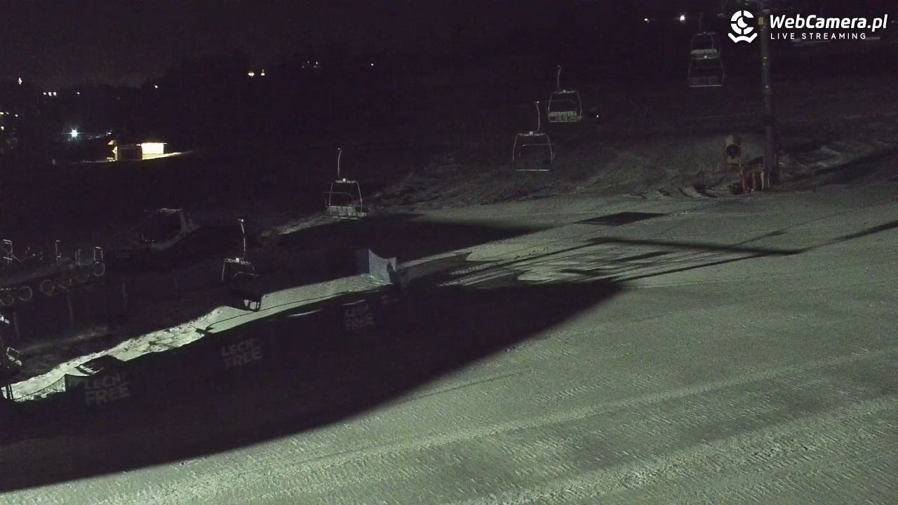 KOZINIEC SKI - widok na kolej i orczyk - 16 grudzień 2025, 21:33