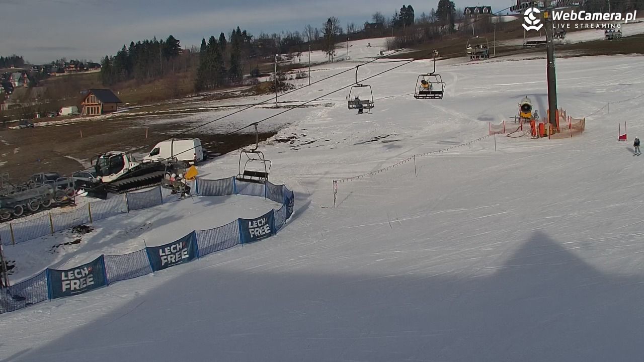KOZINIEC SKI - widok na kolej i orczyk - 16 grudzień 2025, 13:05