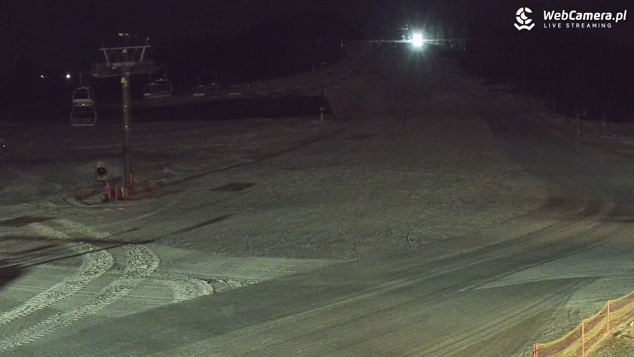 KOZINIEC SKI - widok na kolej i orczyk - 16 grudzień 2025, 18:26