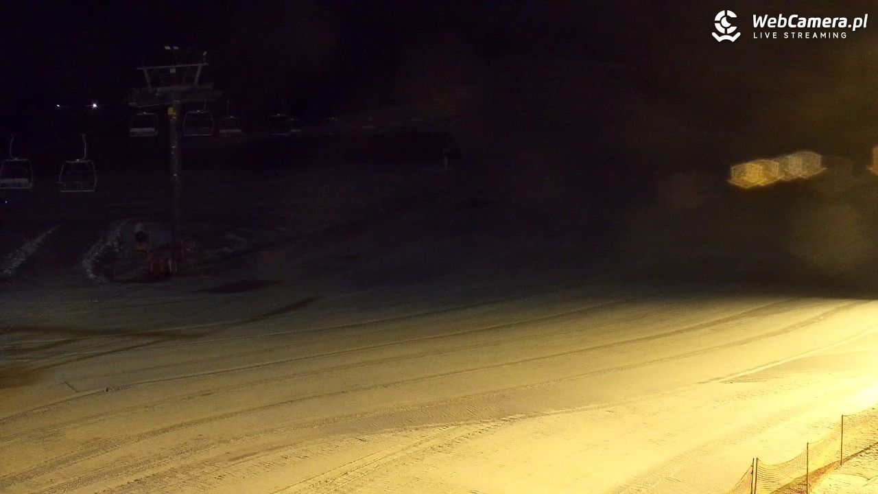 KOZINIEC SKI - widok na kolej i orczyk - 17 grudzień 2025, 23:48