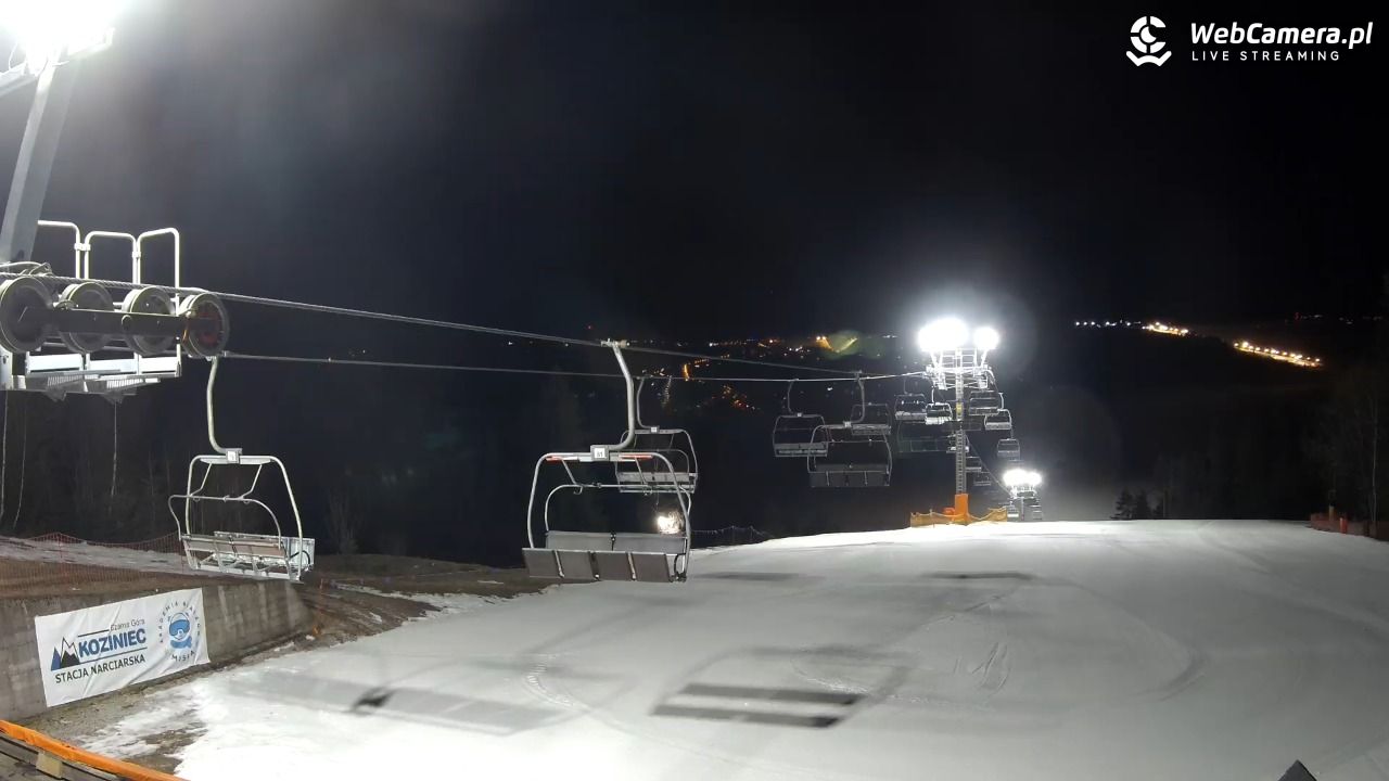 Koziniec SKI - stacja górna - 20 grudzień 2025, 19:35