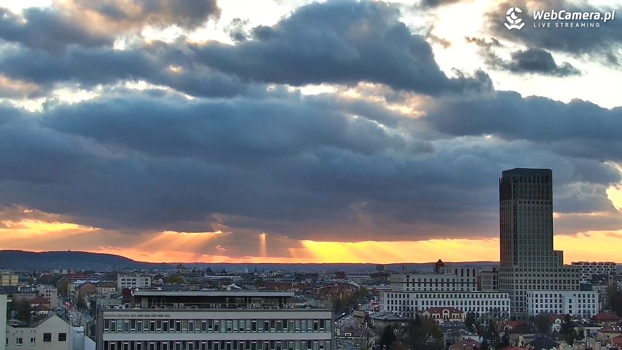 Kraków - panorama miasta - 07 kwiecień 2026, 18:52