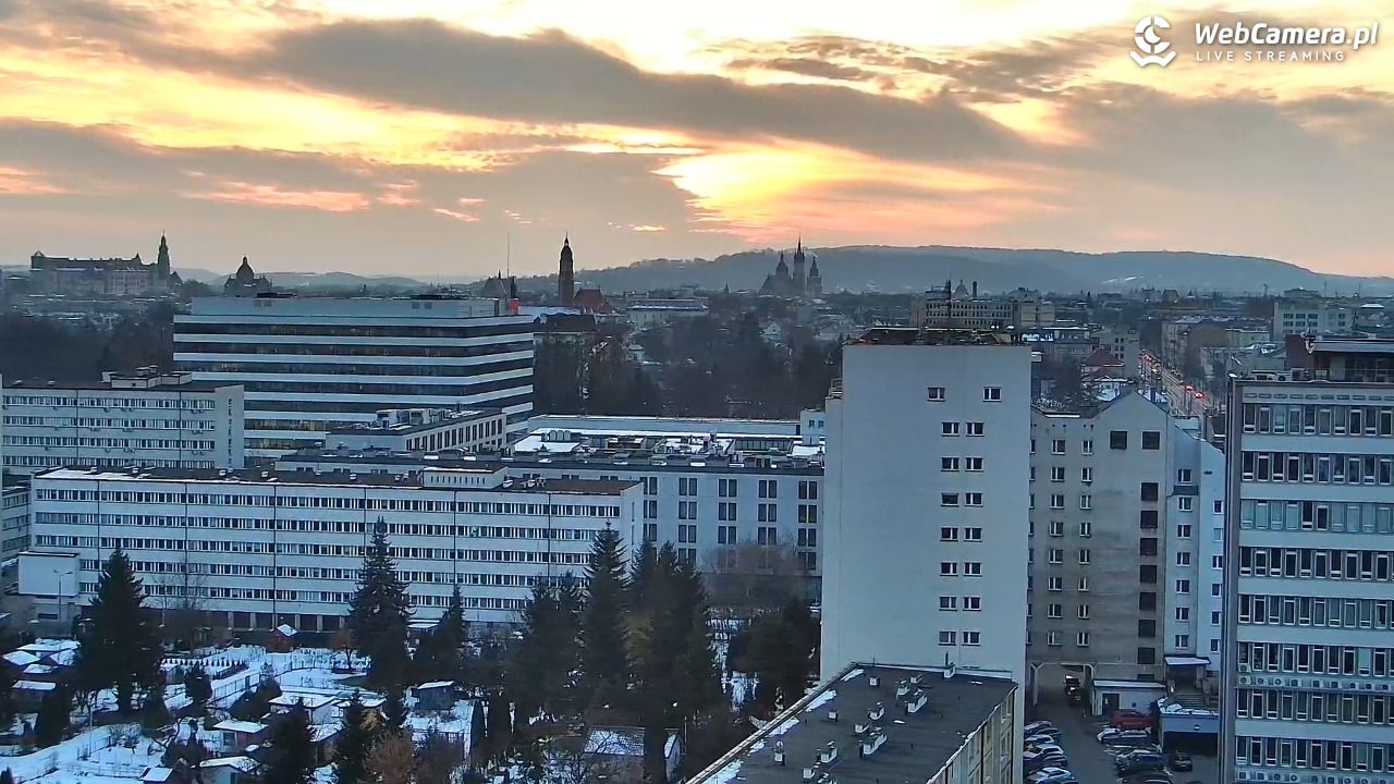 Kraków - panorama miasta - 20 luty 2026, 16:56