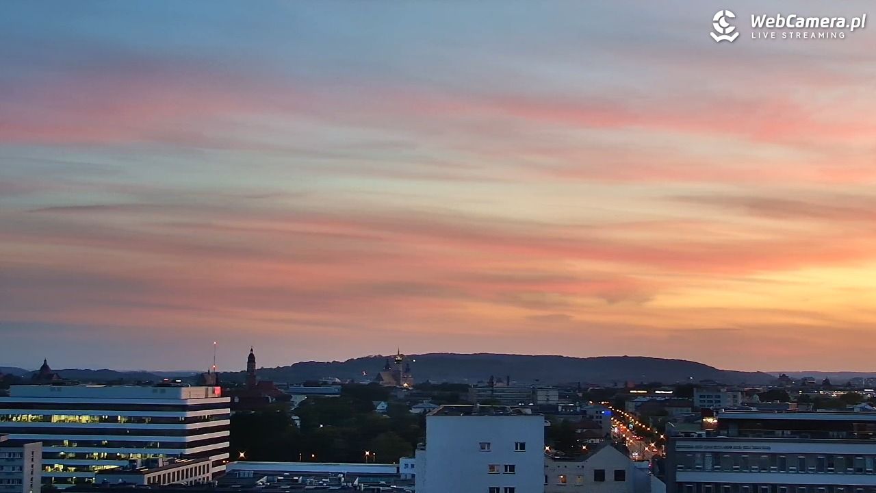 Kraków - panorama miasta - 22 maj 2026, 20:49