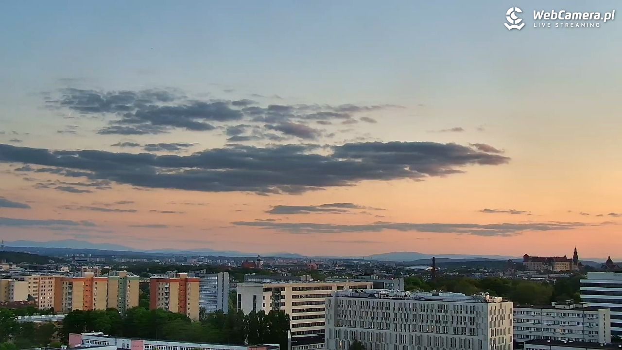 Kraków - panorama miasta - 26 kwiecień 2025, 19:52