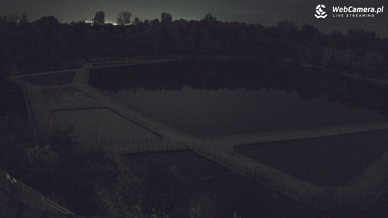 Zakrzówek Kraków - widok na baseny NOWOŚĆ - 16 październik 2025, 20:44