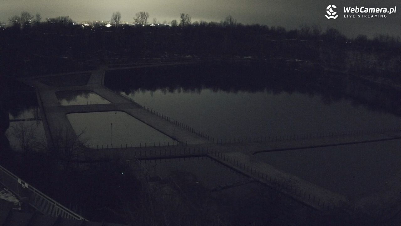 Zakrzówek Kraków - widok na baseny NOWOŚĆ - 28 listopad 2025, 22:21