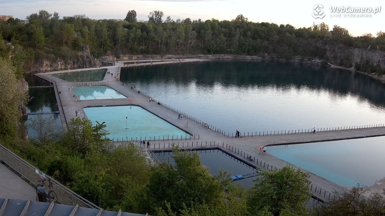 Zakrzówek Kraków - widok na baseny NOWOŚĆ - 05 maj 2026, 20:22