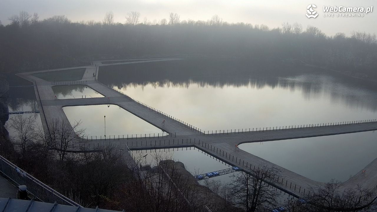 Zakrzówek Kraków - widok na baseny NOWOŚĆ - 04 grudzień 2025, 14:47