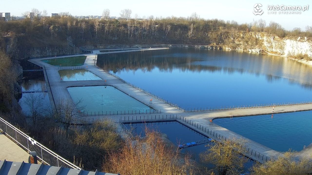 Zakrzówek Kraków - widok na baseny NOWOŚĆ - 15 marzec 2026, 07:46