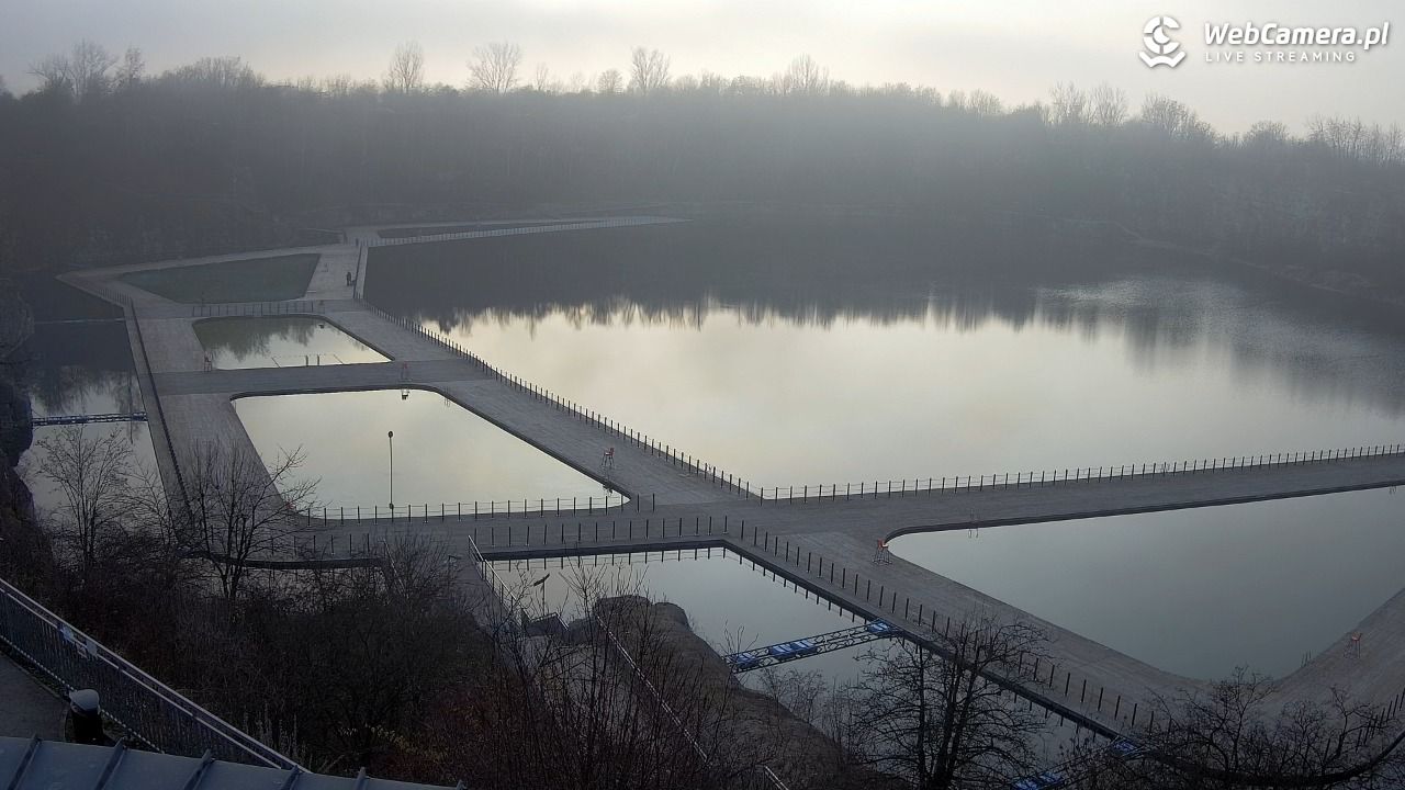 Zakrzówek Kraków - widok na baseny NOWOŚĆ - 04 grudzień 2025, 14:47