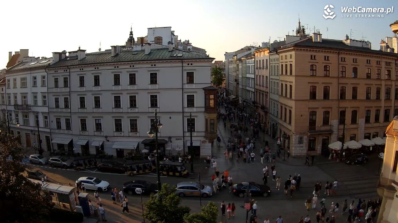 Kraków - Plac Wszystkich Świętych - 21 czerwiec 2025, 19:41
