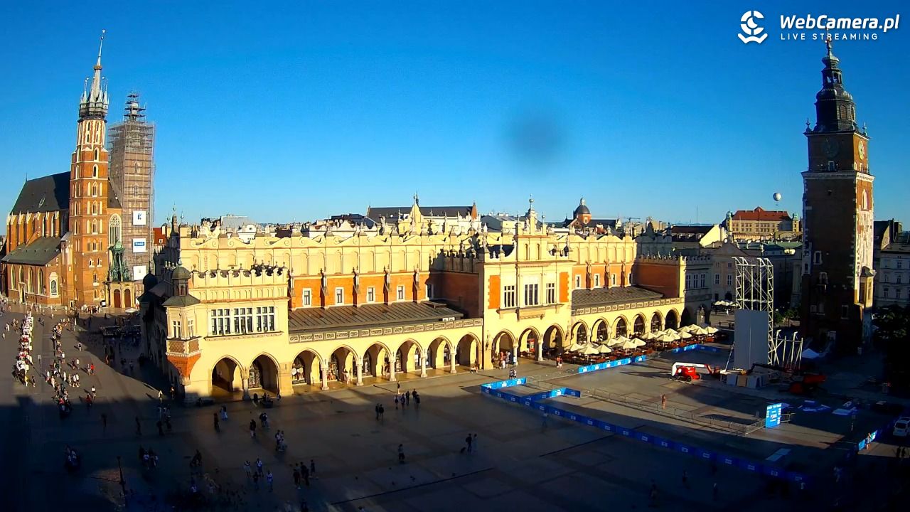Kraków - widok na Rynek Główny - 01 lipiec 2025, 19:00