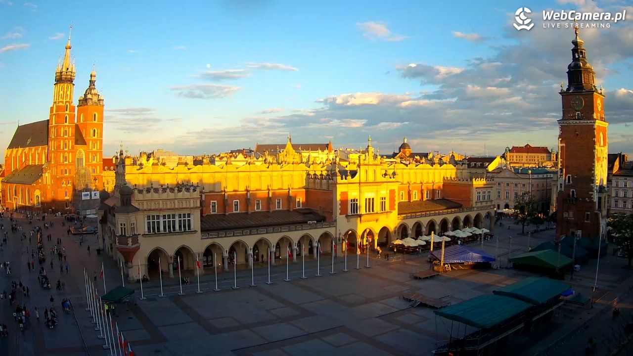 Kraków - widok na Rynek Główny - 28 maj 2026, 19:49