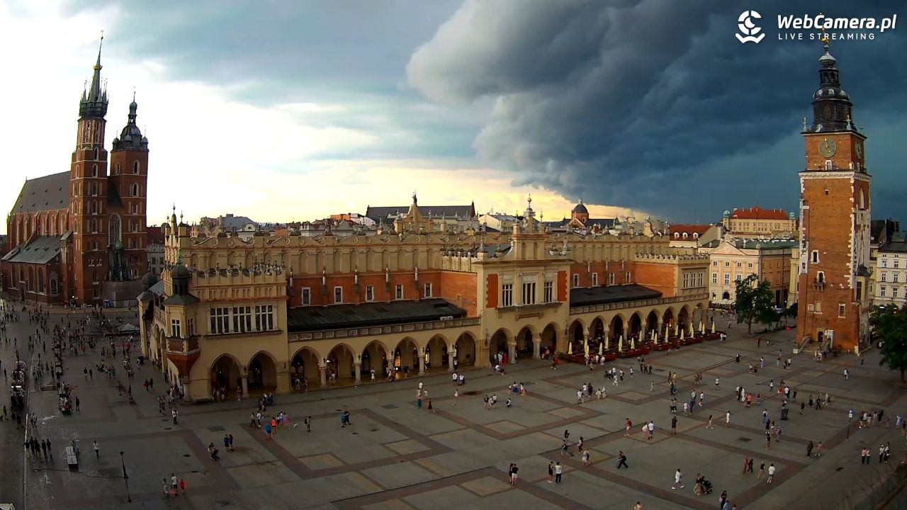 Kraków - widok na Rynek Główny - 19 lipiec 2026, 17:01