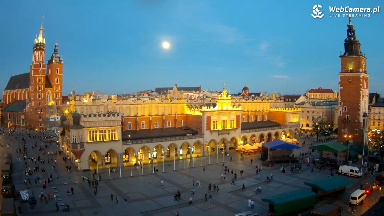 Kraków - widok na Rynek Główny - 29 maj 2026, 21:05