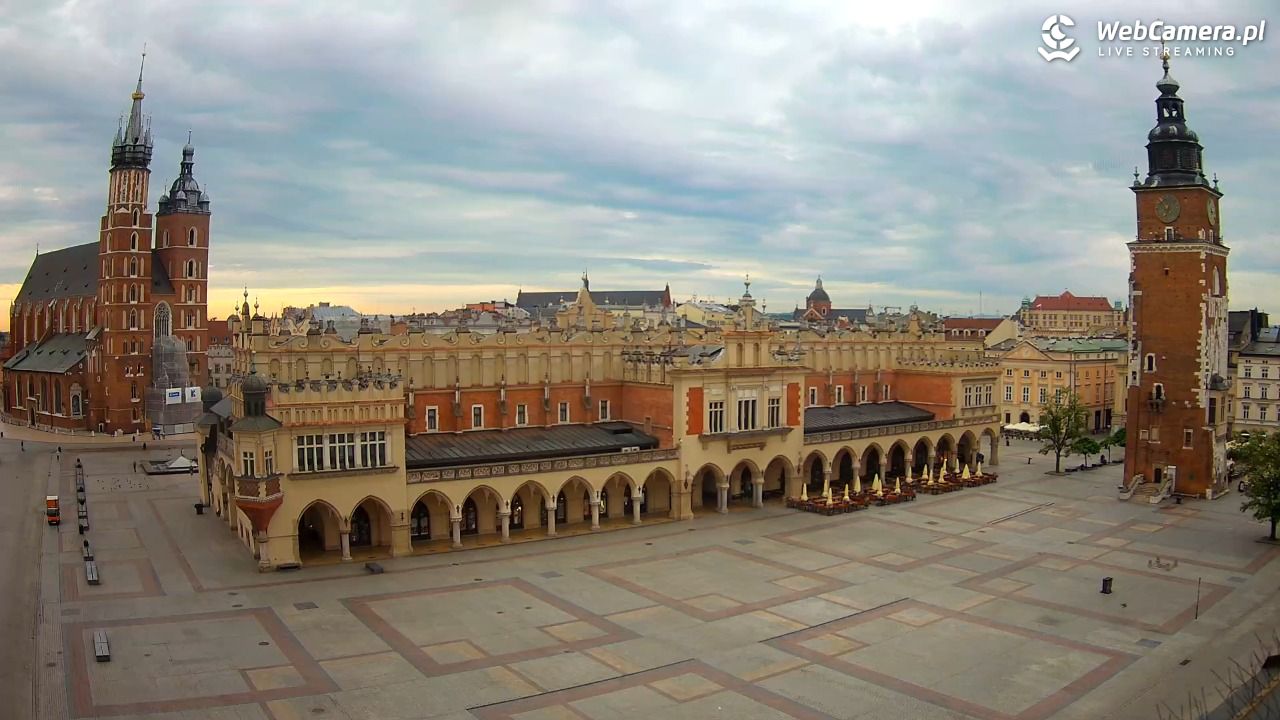 Kraków - widok na Rynek Główny - 30 maj 2026, 06:56