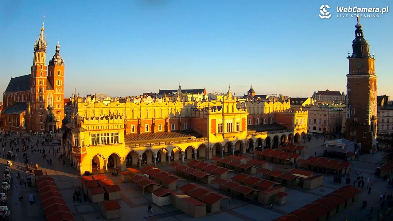 Kraków - widok na Rynek Główny - 21 marzec 2026, 16:59