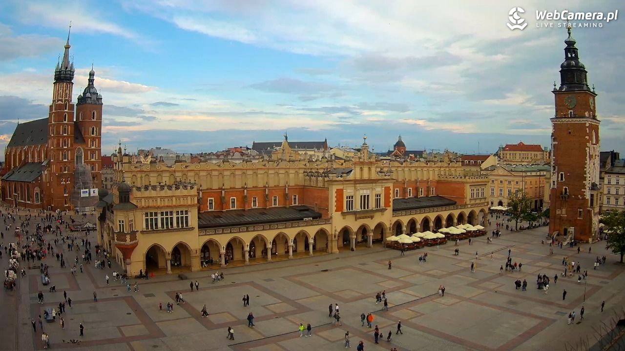 Kraków - widok na Rynek Główny - 30 maj 2026, 18:42