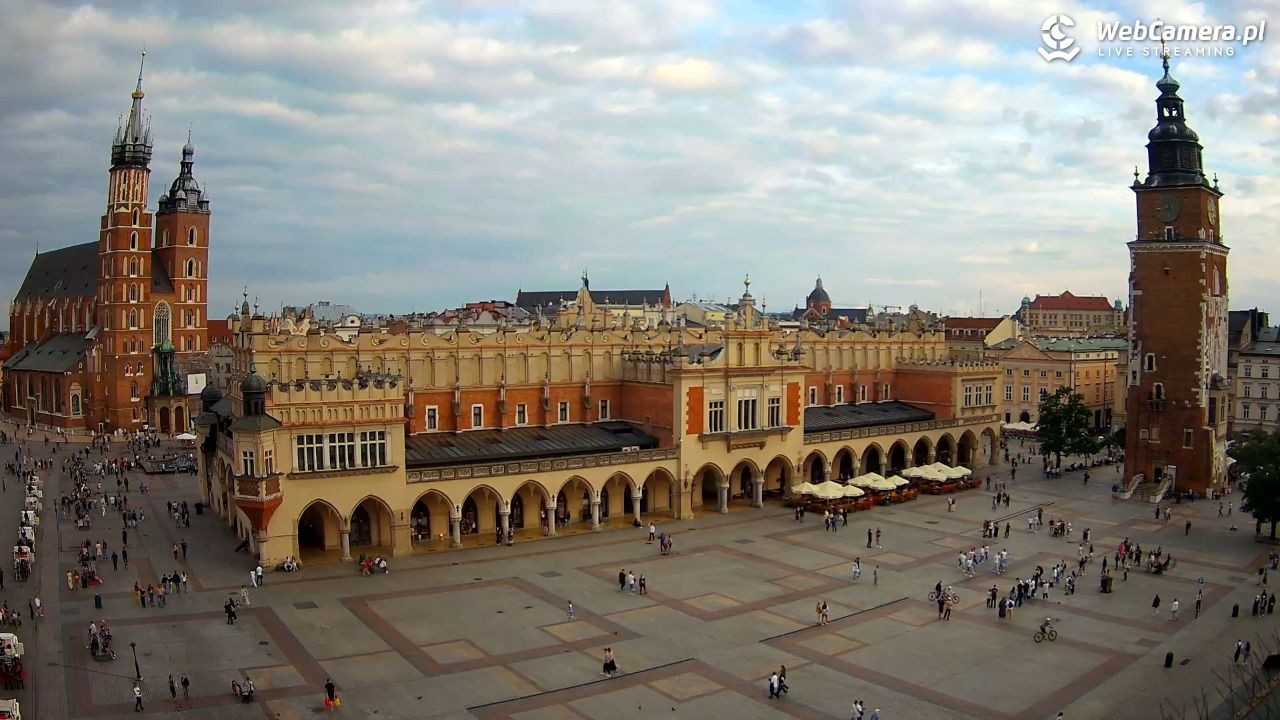 Kraków - widok na Rynek Główny - 31 sierpień 2025, 17:47