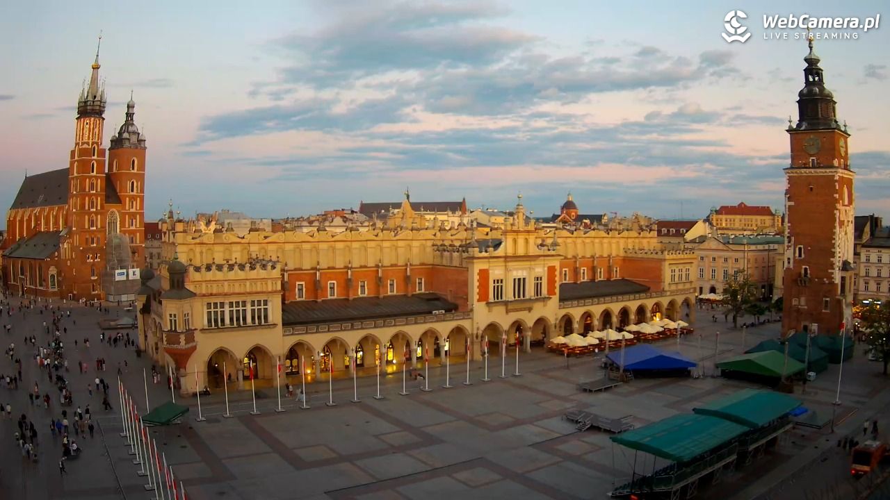 Kraków - widok na Rynek Główny - 28 maj 2026, 20:47