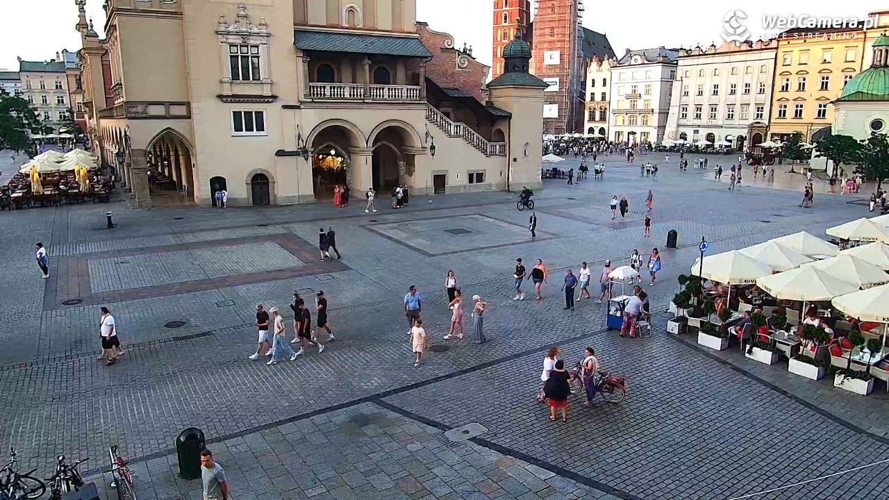 KRAKÓW - Rynek Główny NOWOŚĆ - 30 czerwiec 2025, 20:43