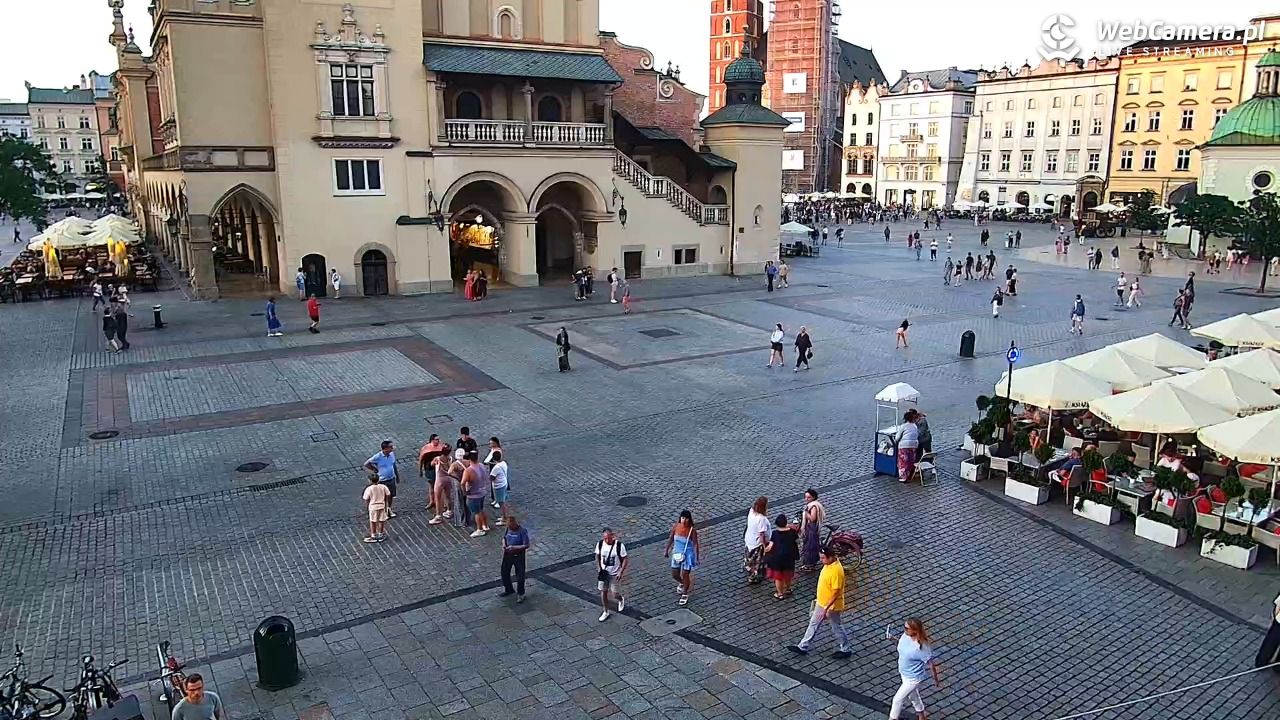 KRAKÓW - Rynek Główny NOWOŚĆ - 30 czerwiec 2025, 20:44