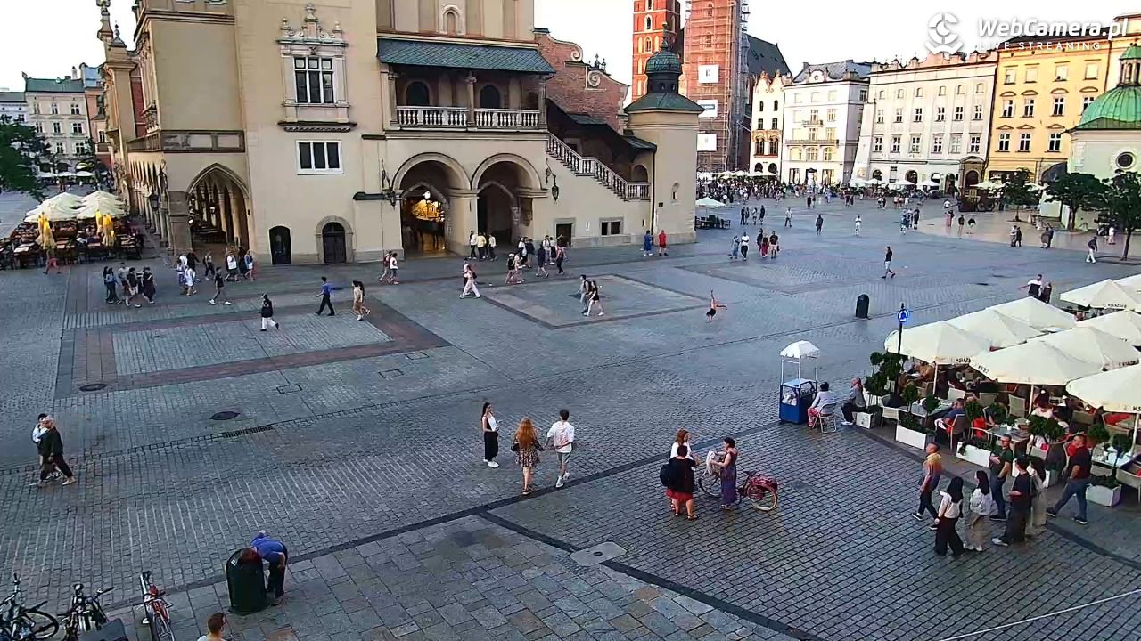 KRAKÓW - Rynek Główny NOWOŚĆ - 30 czerwiec 2025, 20:44