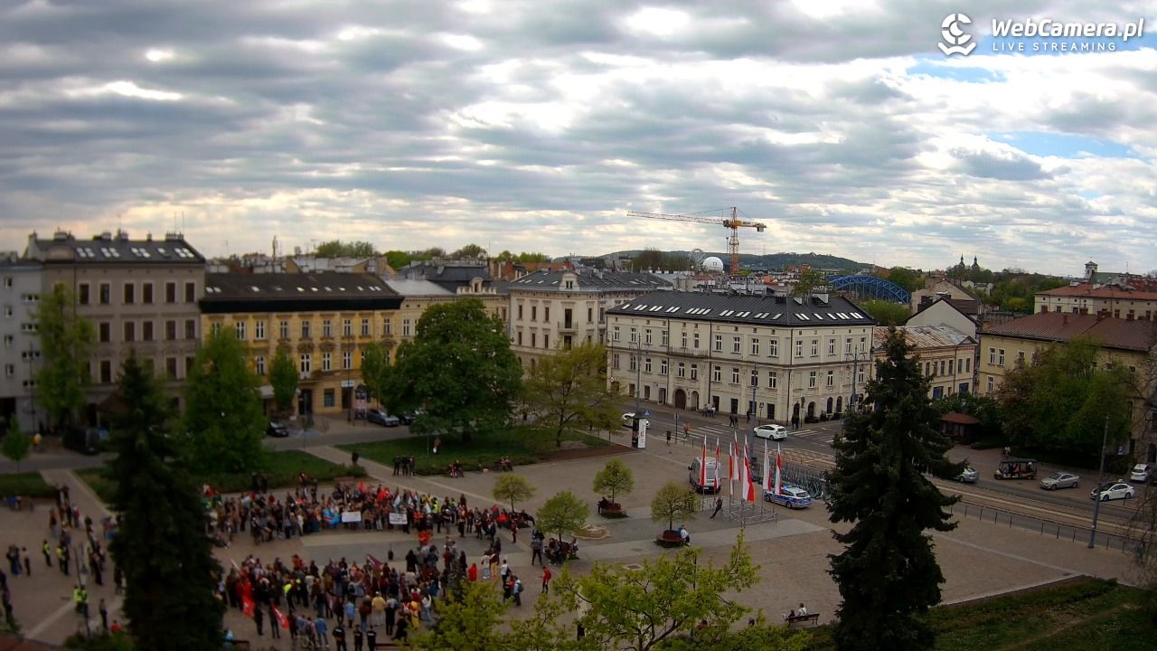 Kraków - widok na rynek Podgórski - 01 maj 2026, 15:32