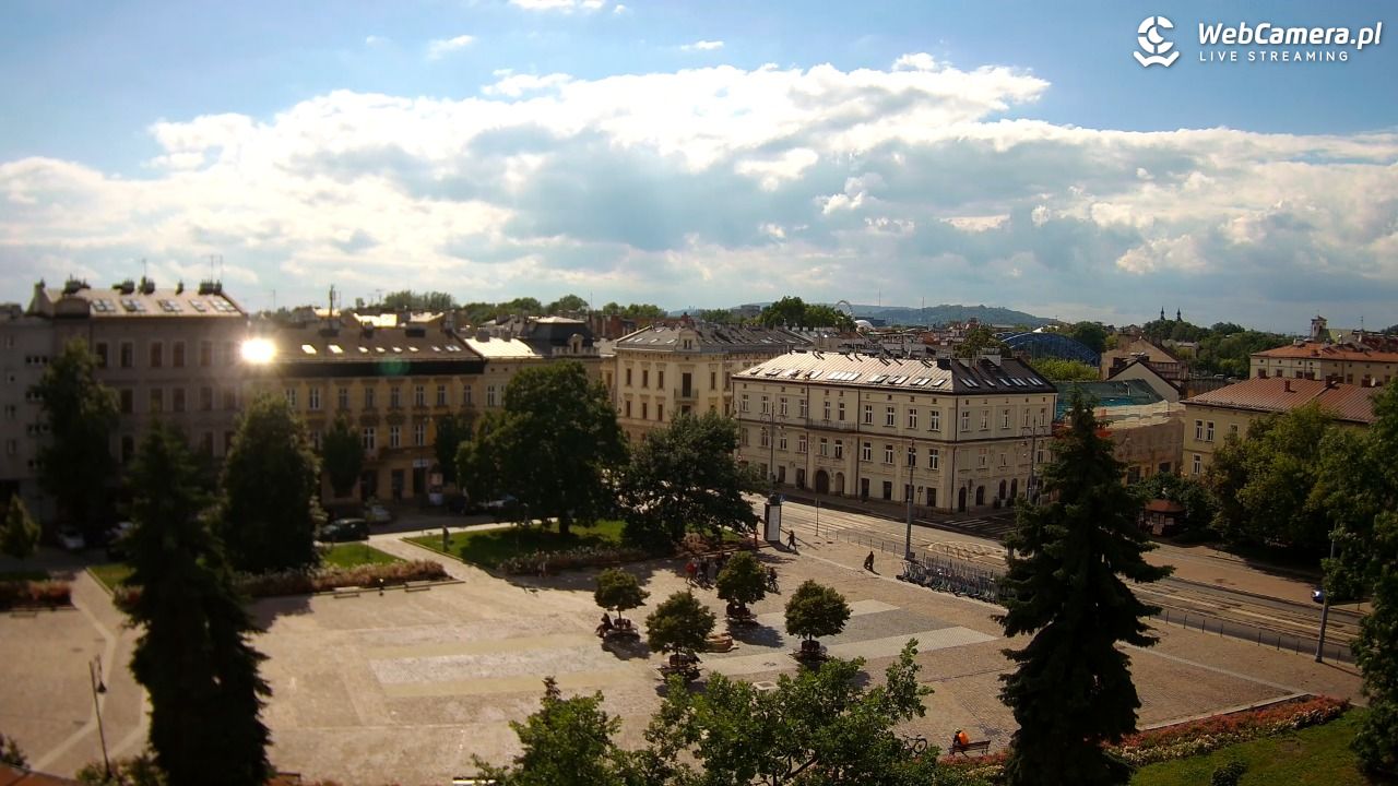 Kraków - widok na rynek Podgórski - 15 czerwiec 2026, 16:15