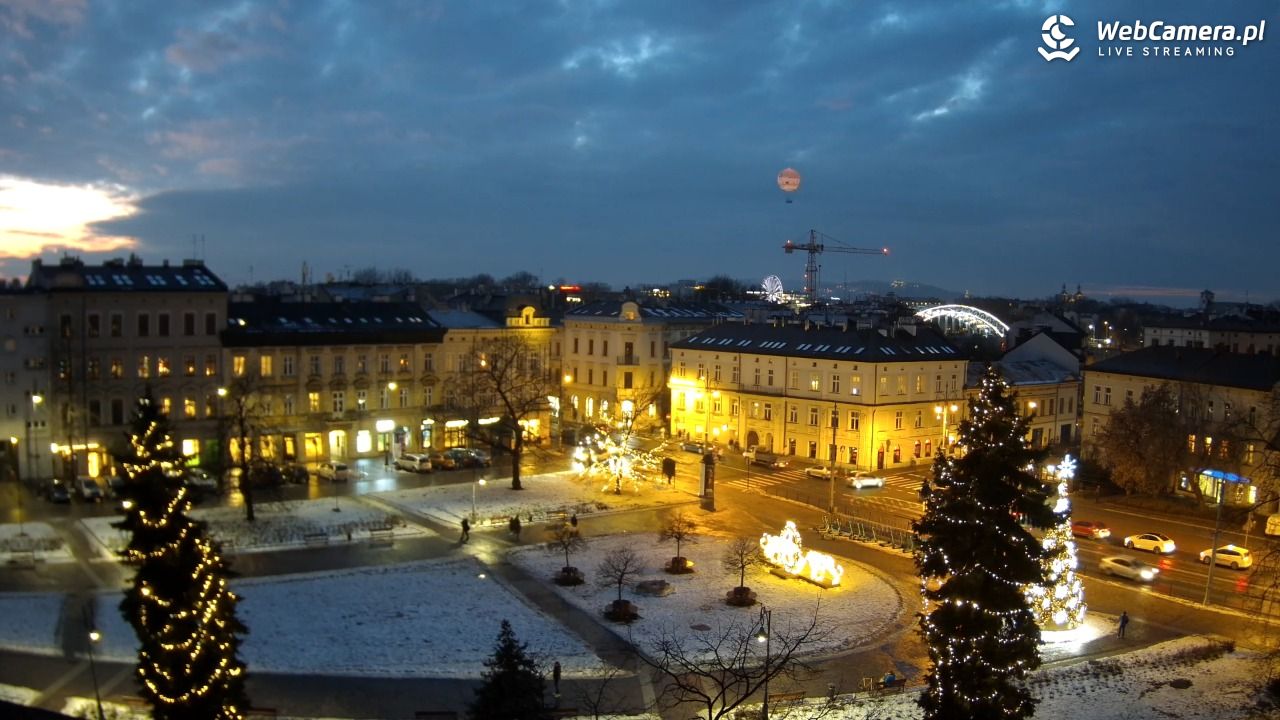 Kraków - widok na rynek Podgórski - 27 styczeń 2026, 16:58