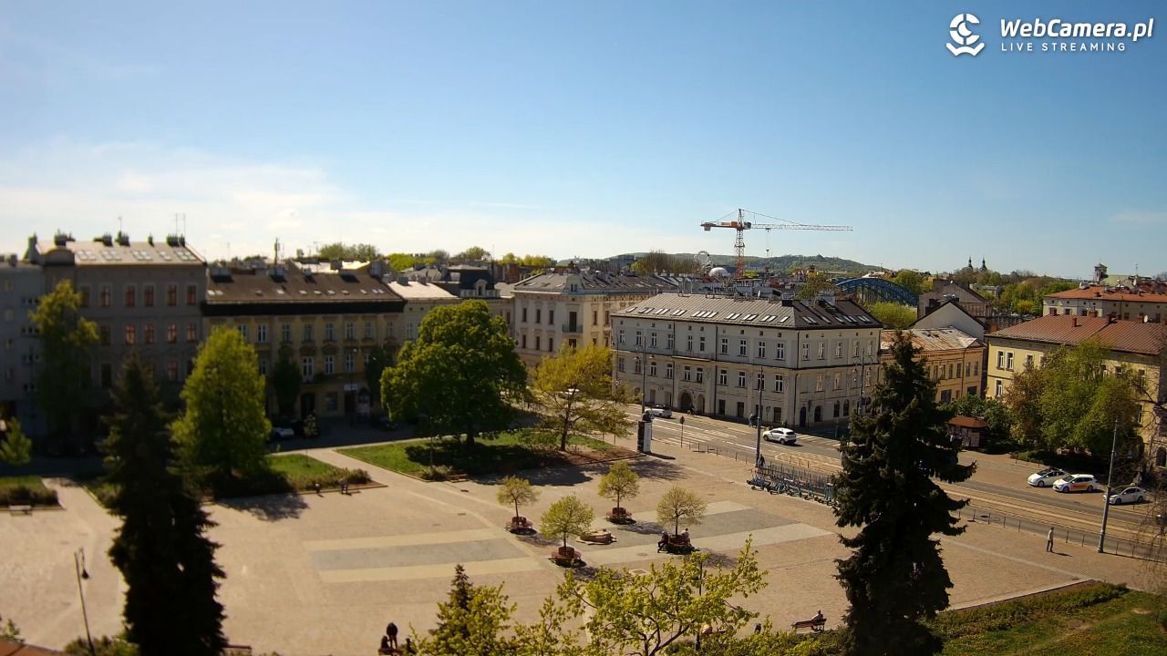 Kraków - widok na rynek Podgórski - 28 kwiecień 2026, 15:00