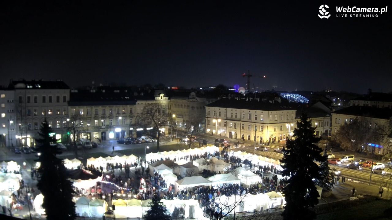 Kraków - widok na rynek Podgórski - 29 listopad 2025, 19:02