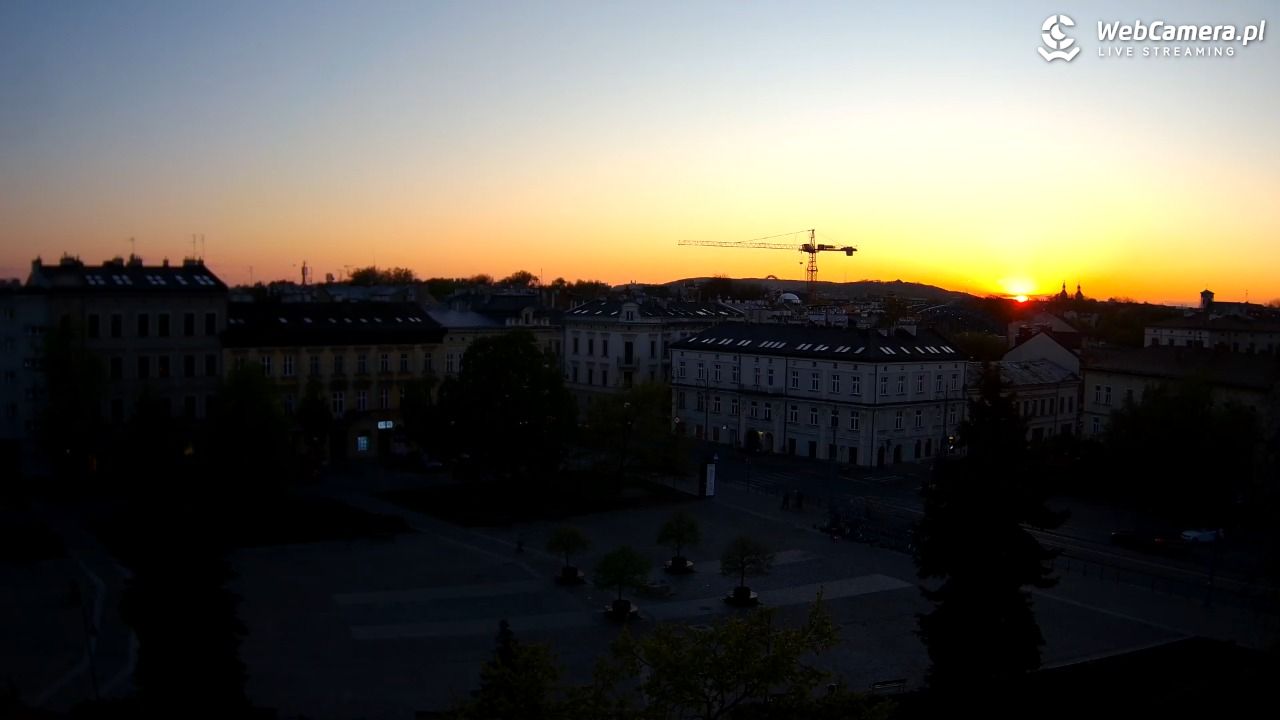 Kraków - widok na rynek Podgórski - 29 kwiecień 2026, 19:50