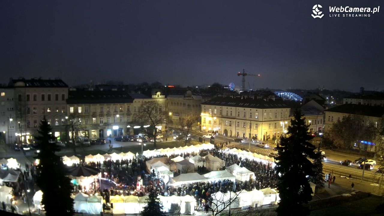 Kraków - widok na rynek Podgórski - 30 listopad 2025, 16:21