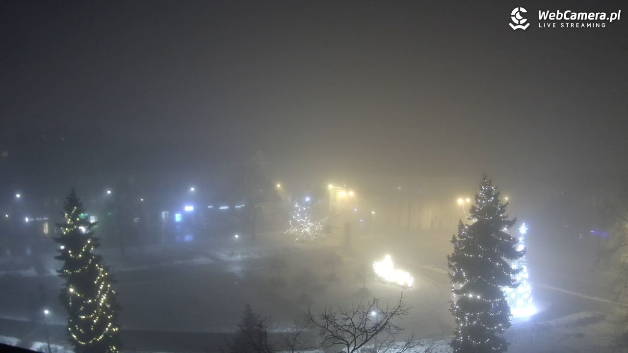 Kraków - widok na rynek Podgórski - 26 styczeń 2026, 22:05