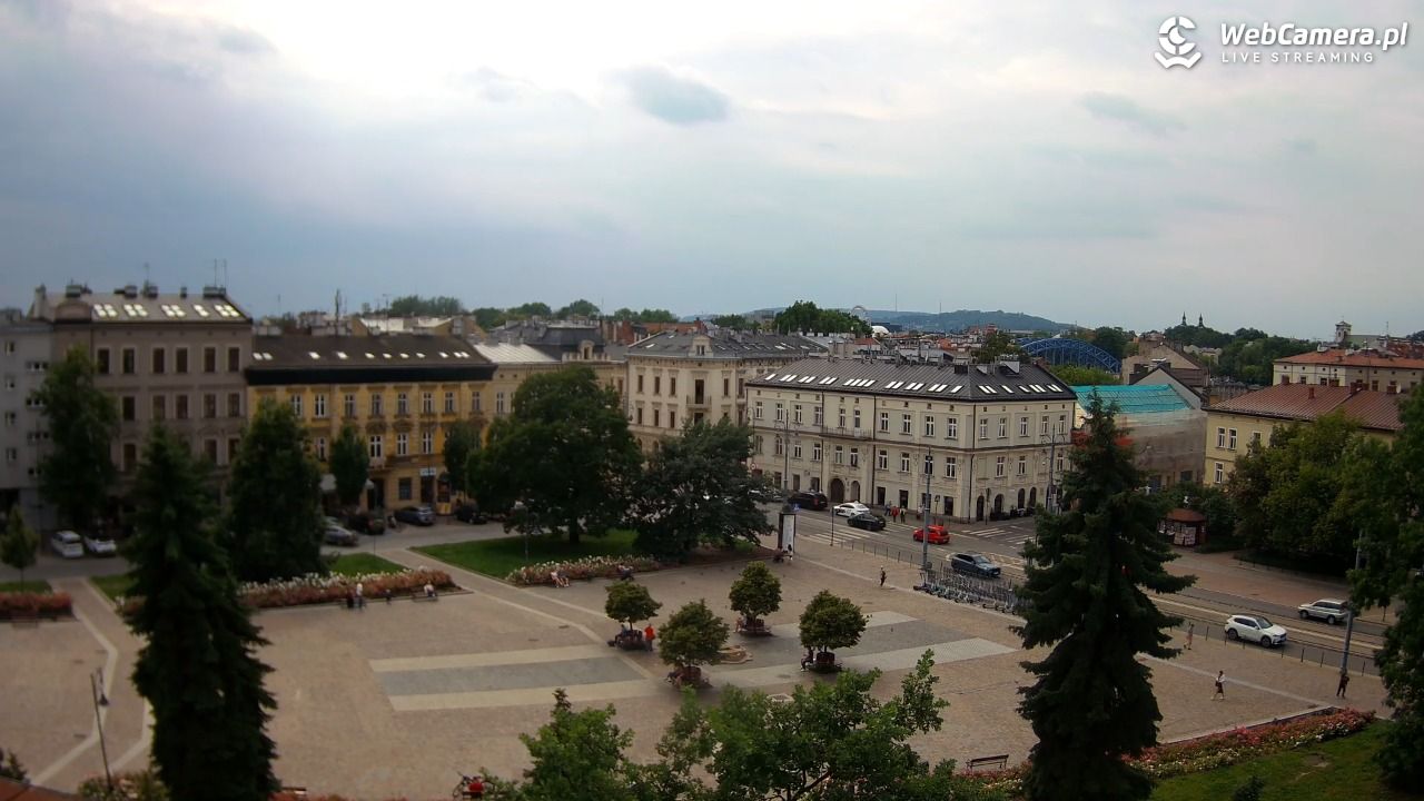 Kraków - widok na rynek Podgórski - 18 czerwiec 2026, 15:44