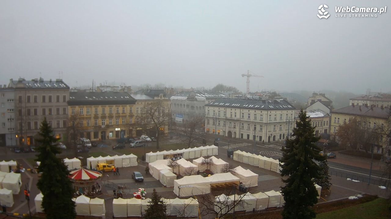Kraków - widok na rynek Podgórski - 30 listopad 2025, 08:39