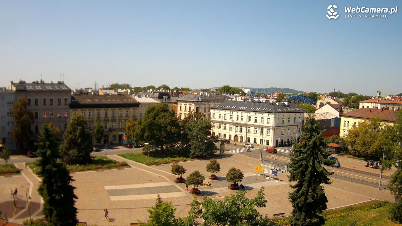 Kraków - widok na rynek Podgórski - 15 sierpień 2025, 12:11