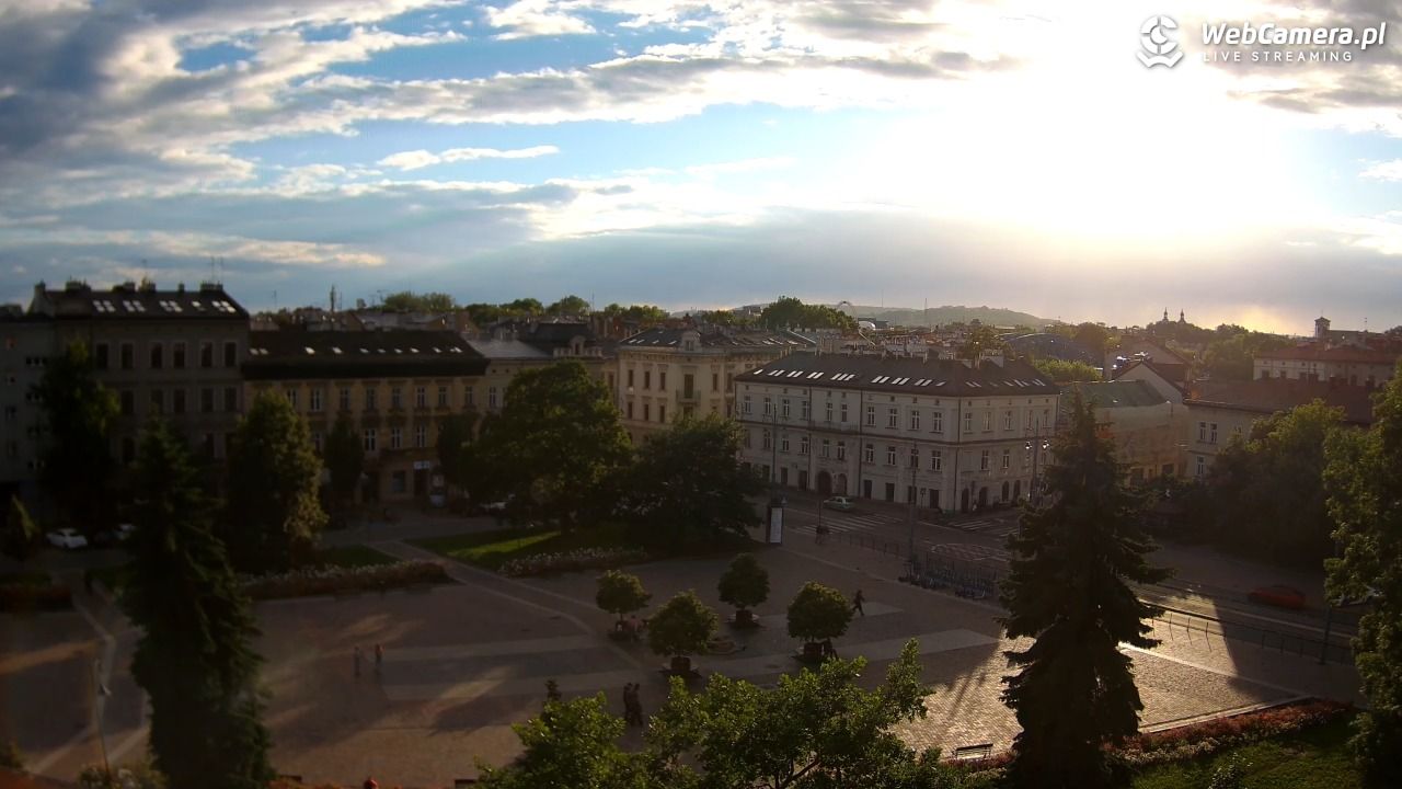 Kraków - widok na rynek Podgórski - 14 czerwiec 2026, 19:22