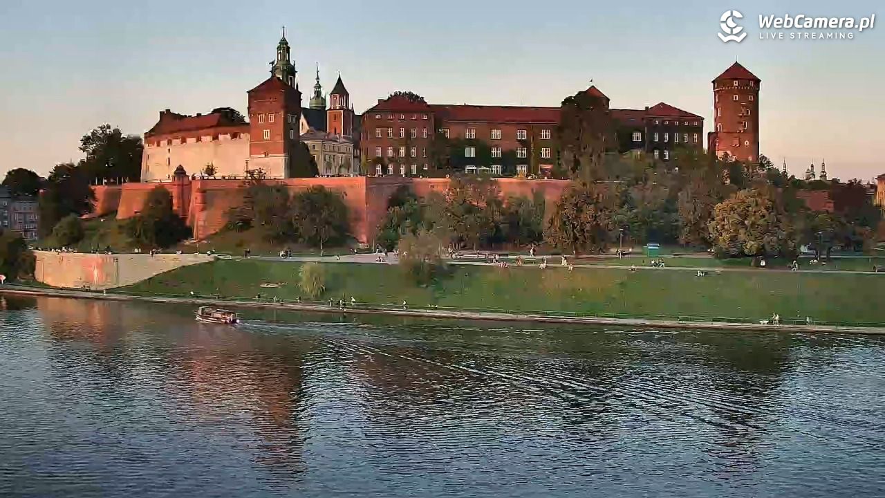 KRAKÓW - widok na Zamek Królewski na Wawelu NOWOŚĆ - 09 wresień 2025, 18:41