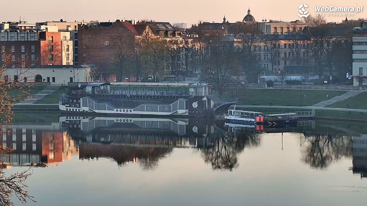 KRAKÓW - widok na Zamek Królewski na Wawelu NOWOŚĆ - 05 kwiecień 2026, 06:44