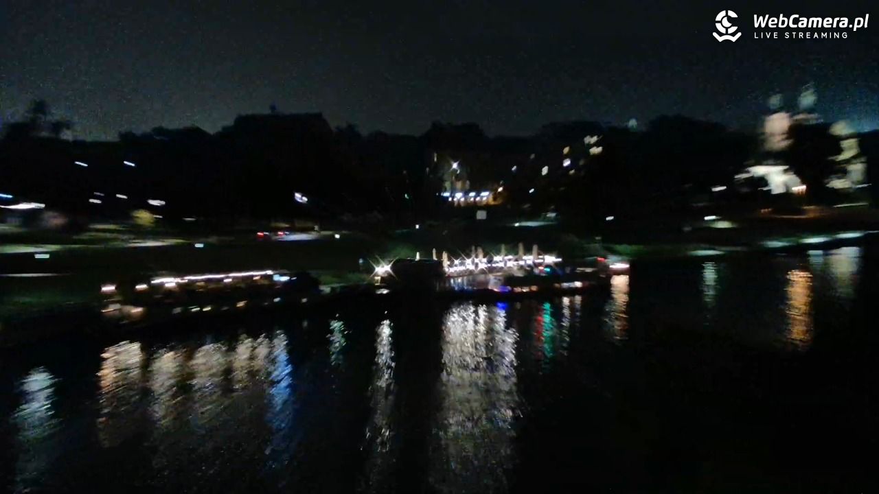 KRAKÓW - widok na Zamek Królewski na Wawelu NOWOŚĆ - 12 wresień 2025, 21:00