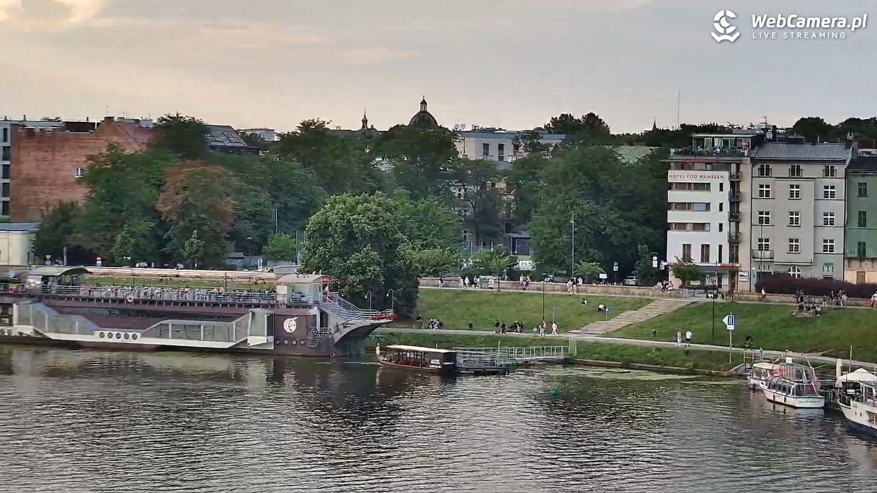 KRAKÓW - widok na Zamek Królewski na Wawelu NOWOŚĆ - 10 lipiec 2026, 21:09