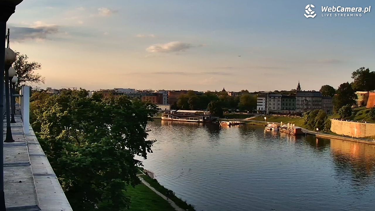 KRAKÓW - widok na Zamek Królewski na Wawelu NOWOŚĆ - 20 maj 2026, 19:21