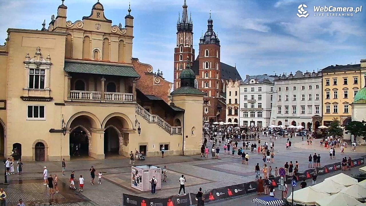 Kraków - widok na Rynek Główny - 01 sierpień 2026, 17:02