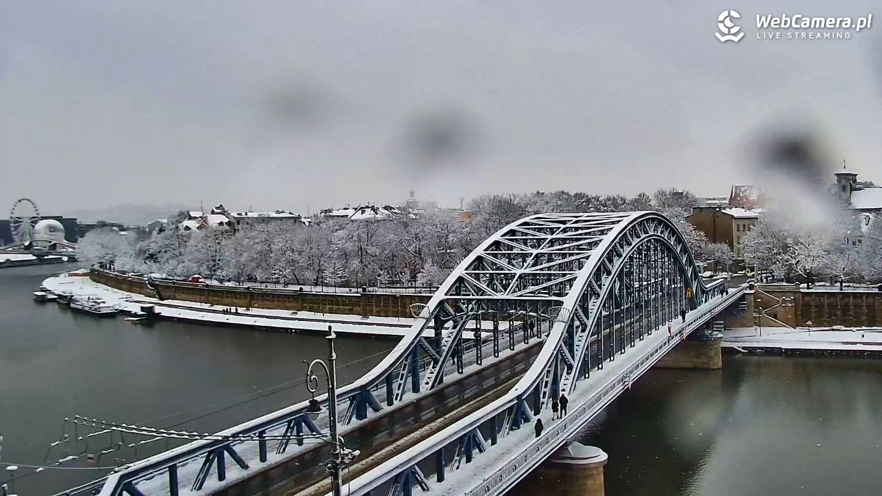 Kraków - widok na Wisłę i Most im. Marszałka Piłsudskiego - 15 luty 2026, 11:04