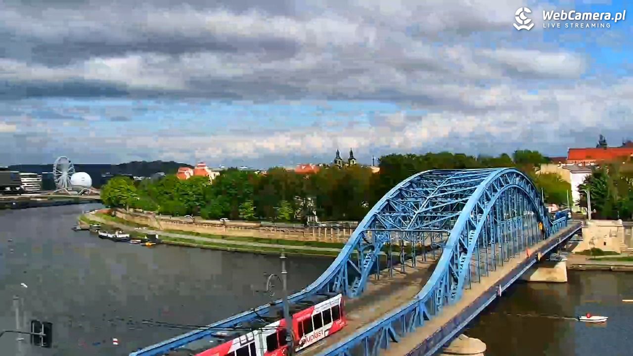 Kraków - widok na Wisłę i Most im. Marszałka Piłsudskiego - 13 maj 2026, 09:00