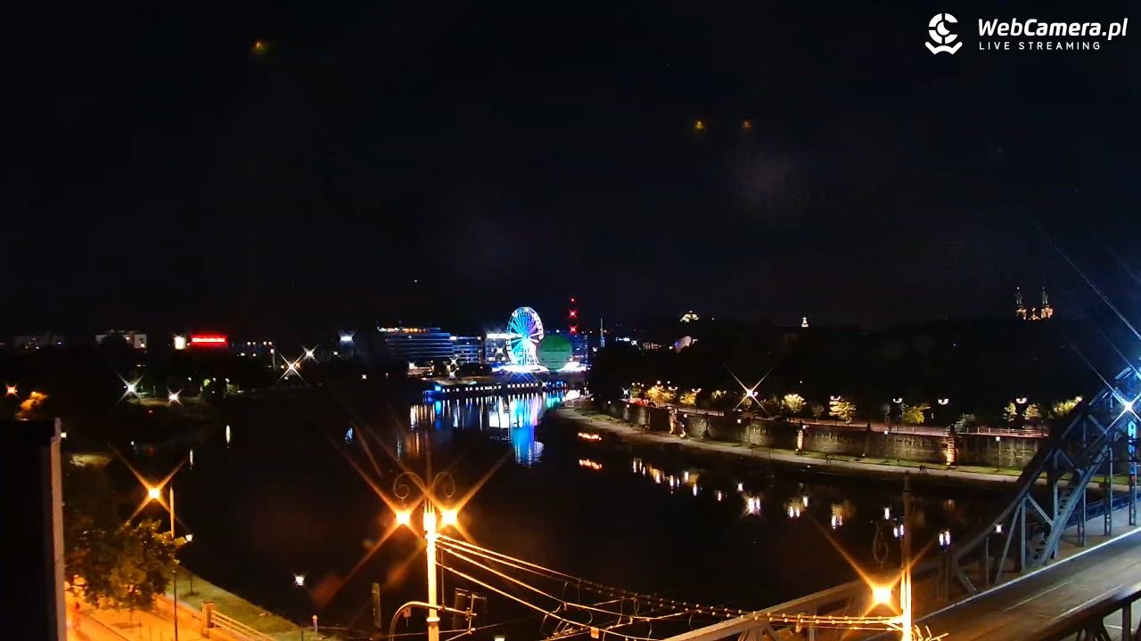 Kraków - widok na Wisłę i Most im. Marszałka Piłsudskiego - 11 lipiec 2025, 22:49